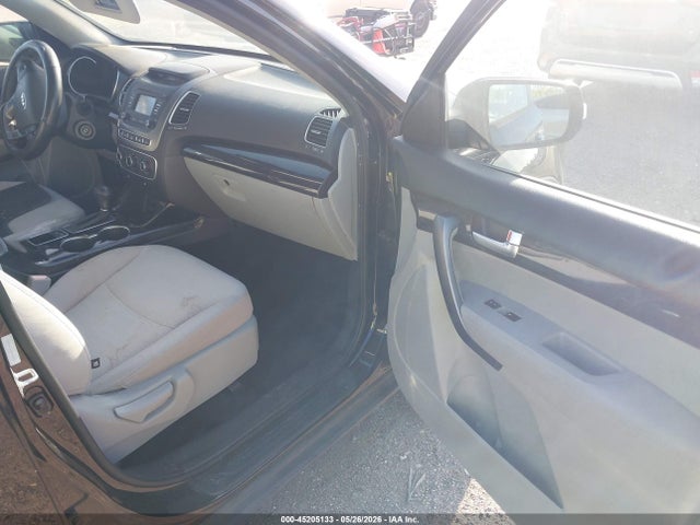 45205133 :رقم المزاد ، 5XYKT3A6XEG435405 vin ، 2014 Kia Sorento Lx مزاد بيع