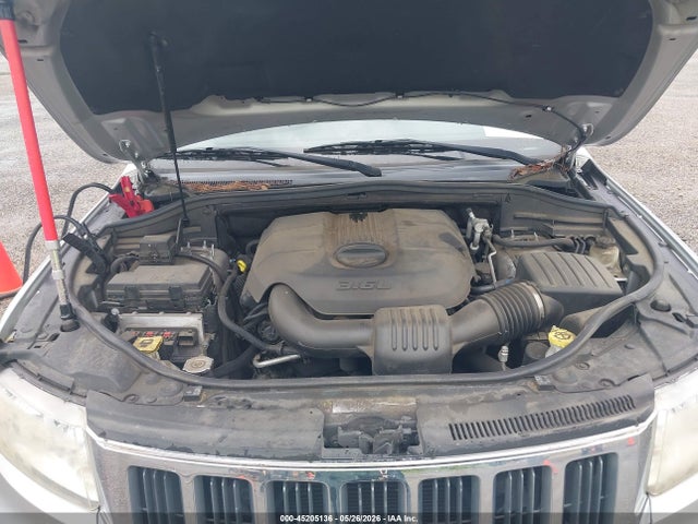 45205136 :رقم المزاد ، 1J4RS4GG9BC557092 vin ، 2011 Jeep Grand Cherokee Laredo مزاد بيع