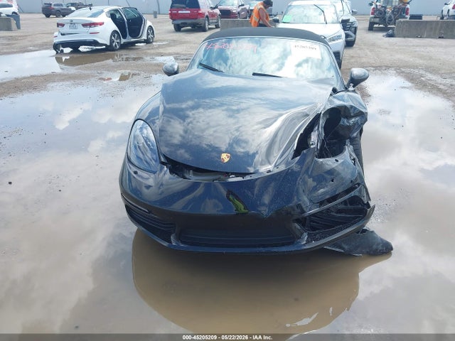 2021 Porsche 718 Boxster T მანქანა იყიდება აუქციონზე, vin: WP0CA2A8XMS210318, აუქციონის ნომერი: 45205209