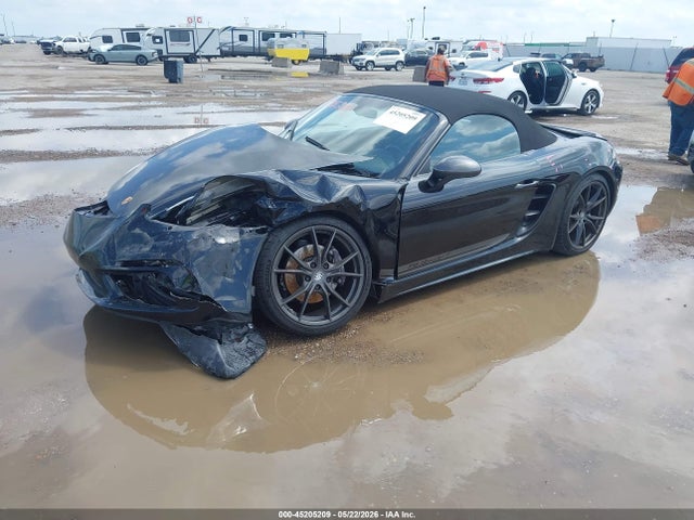 Auction sale of the 2021 Porsche 718 Boxster T, vin: WP0CA2A8XMS210318, lot number: 45205209