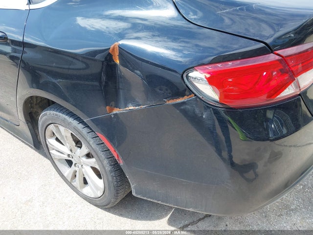 Chrysler 200 Limited 2015 1C3CCCAB7FN715833 Image 11