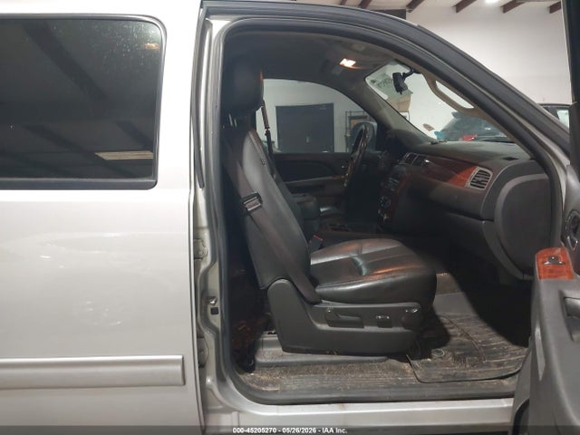 Продаж на аукціоні авто 2013 Chevrolet Suburban 1500 Lt, vin: 1GNSKJE77DR242257, номер лоту: 45205270