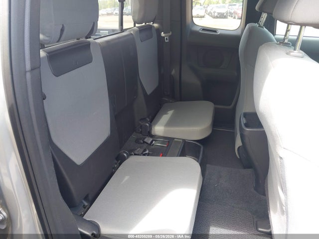 5TFSZ5AN6GX034905 Toyota Tacoma Sr5 V6