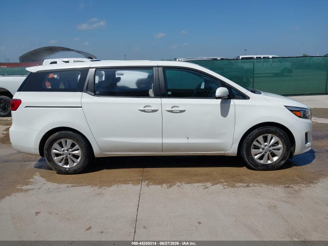KIA Sedona L 2018 KNDMA5C1XJ6409816 Image 13