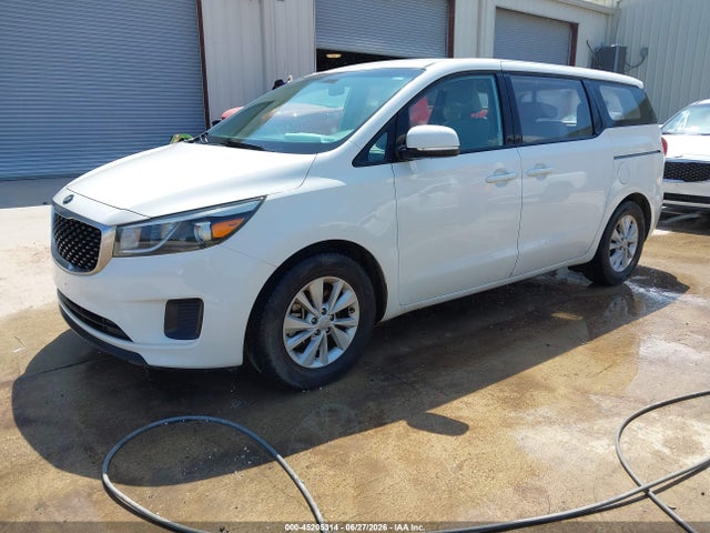 KIA Sedona L 2018 KNDMA5C1XJ6409816 Image 2