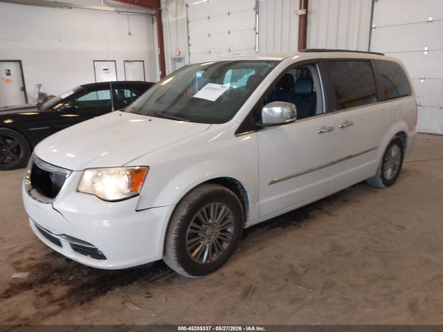2014 Chrysler Town & Country Touring-l მანქანა იყიდება აუქციონზე, vin: 2C4RC1CG8ER260818, აუქციონის ნომერი: 45205337