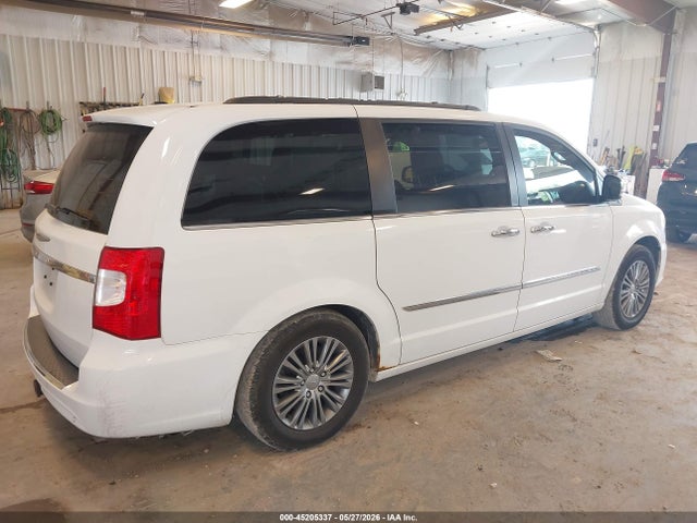 2014 Chrysler Town & Country Touring-l მანქანა იყიდება აუქციონზე, vin: 2C4RC1CG8ER260818, აუქციონის ნომერი: 45205337