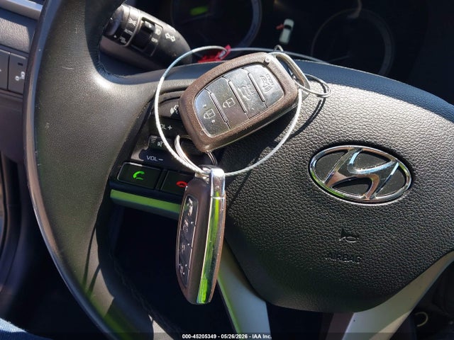 2016 Hyundai Tucson Limited მანქანა იყიდება აუქციონზე, vin: KM8J3CA2XGU260272, აუქციონის ნომერი: 45205349