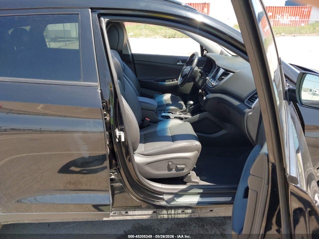 2016 Hyundai Tucson Limited მანქანა იყიდება აუქციონზე, vin: KM8J3CA2XGU260272, აუქციონის ნომერი: 45205349