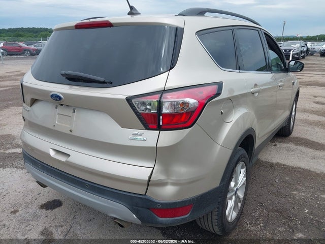 45205352 :رقم المزاد ، 1FMCU0GD5JUA74529 vin ، 2018 Ford Escape Se مزاد بيع
