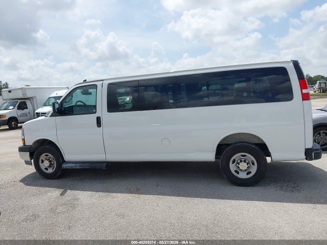 45205374 :رقم المزاد ، 1GAZGPFP2S1228992 vin ، 2025 Chevrolet Express Passenger Rwd 3500 Extended Wheelbase Lt مزاد بيع