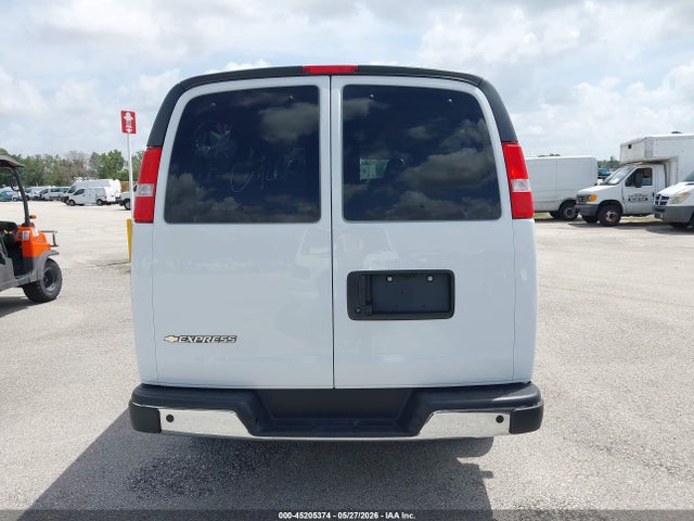 45205374 :رقم المزاد ، 1GAZGPFP2S1228992 vin ، 2025 Chevrolet Express Passenger Rwd 3500 Extended Wheelbase Lt مزاد بيع