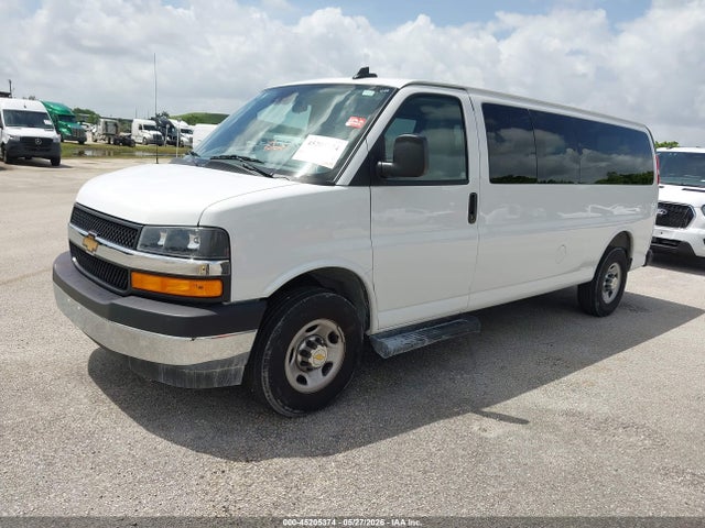 45205374 :رقم المزاد ، 1GAZGPFP2S1228992 vin ، 2025 Chevrolet Express Passenger Rwd 3500 Extended Wheelbase Lt مزاد بيع