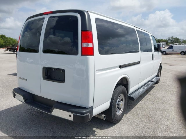 45205374 :رقم المزاد ، 1GAZGPFP2S1228992 vin ، 2025 Chevrolet Express Passenger Rwd 3500 Extended Wheelbase Lt مزاد بيع