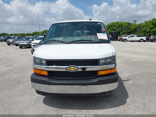 45205374 :رقم المزاد ، 1GAZGPFP2S1228992 vin ، 2025 Chevrolet Express Passenger Rwd 3500 Extended Wheelbase Lt مزاد بيع