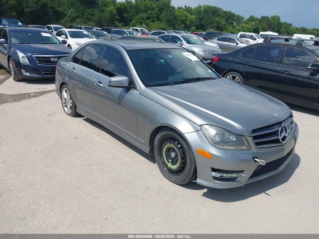 2014 Mercedes-benz C 250 Sport მანქანა იყიდება აუქციონზე, vin: WDDGF4HBXEG216565, აუქციონის ნომერი: 45205406
