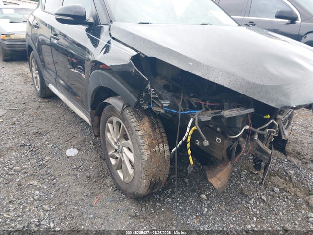 Продаж на аукціоні авто 2017 Hyundai Tucson Se Plus, vin: KM8J33A44HU415952, номер лоту: 45205427