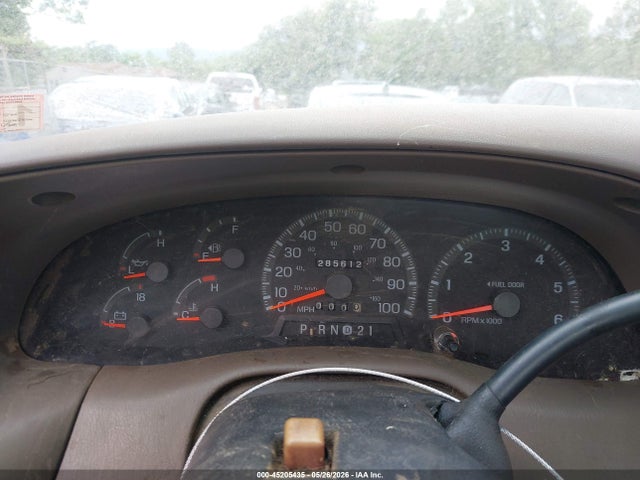 45205435 :رقم المزاد ، 1FTDF18W0VND24235 vin ، 1997 Ford F-150 Lariat/standard/xl/xlt مزاد بيع