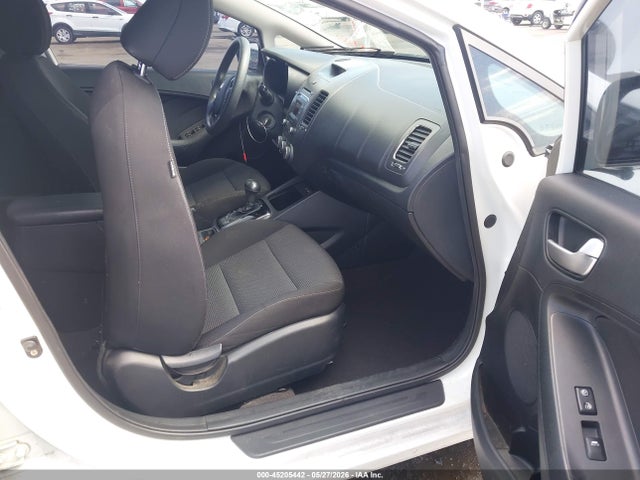 KIA FORTE LX 2017 KNAFK5A88H5678562 Image 5