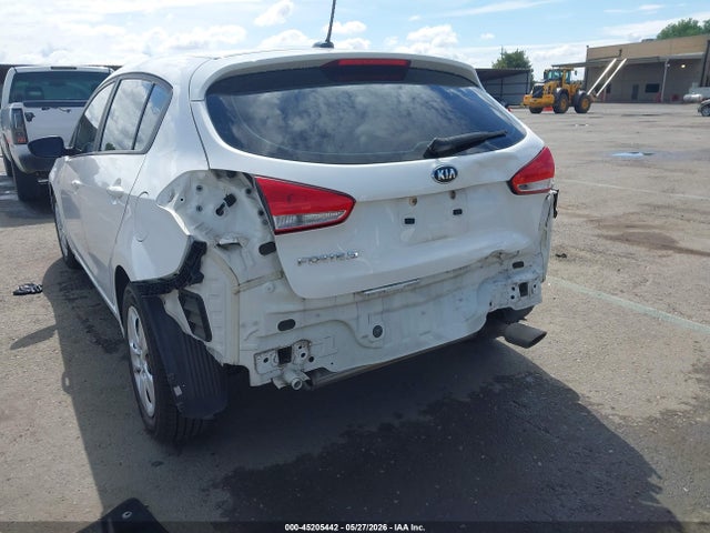 KIA FORTE LX 2017 KNAFK5A88H5678562 Image 6