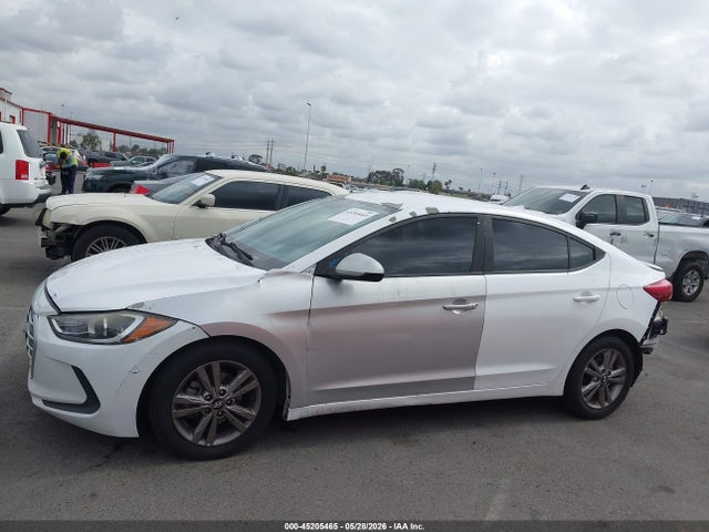 Продаж на аукціоні авто 2018 Hyundai Elantra Sel, vin: 5NPD84LF9JH382793, номер лоту: 45205465