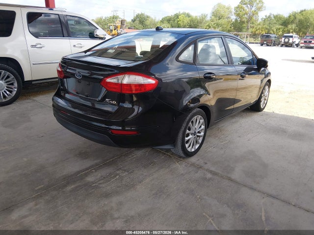 45205476 :رقم المزاد ، 3FADP4BJ8EM127518 vin ، 2014 Ford Fiesta Se مزاد بيع