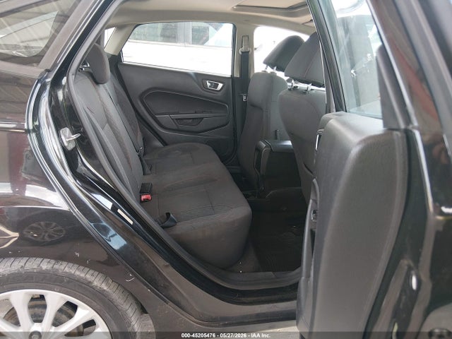 45205476 :رقم المزاد ، 3FADP4BJ8EM127518 vin ، 2014 Ford Fiesta Se مزاد بيع