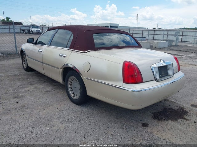 Aukcja sprzedaży 1999 Lincoln Town Car Cartier, vin: 1LNHM83W4XY648356, numer aukcji: 45205514
