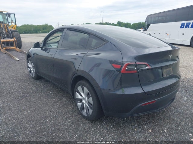 2024 Tesla Model Y Long Range Dual Motor All-wheel Drive მანქანა იყიდება აუქციონზე, vin: 7SAYGDEE7RA243197, აუქციონის ნომერი: 45205517