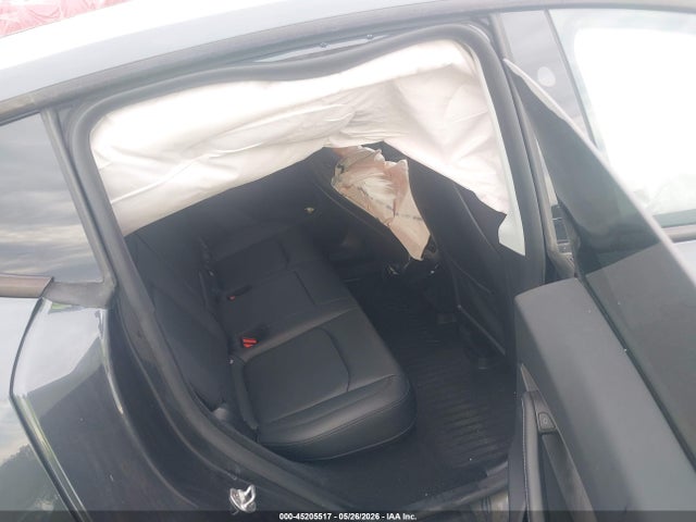 2024 Tesla Model Y Long Range Dual Motor All-wheel Drive მანქანა იყიდება აუქციონზე, vin: 7SAYGDEE7RA243197, აუქციონის ნომერი: 45205517