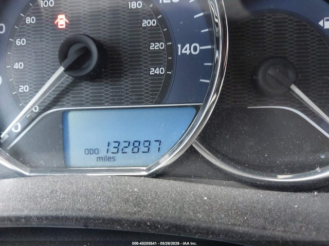 45205541 :رقم المزاد ، 5YFBURHE2FP320436 vin ، 2015 Toyota Corolla L مزاد بيع