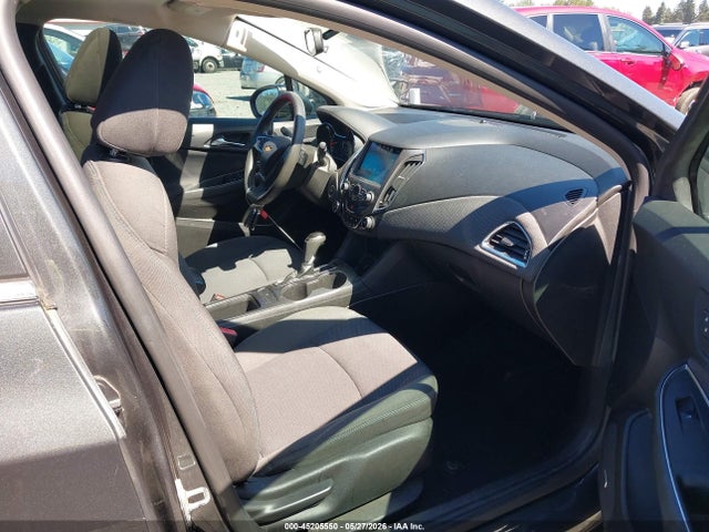 Aukcja sprzedaży 2017 Chevrolet Cruze Lt Auto, vin: 3G1BE6SM8HS555210, numer aukcji: 45205550
