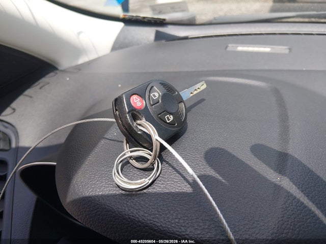 45205604 :رقم المزاد ، 1FMCU0GD1JUC11577 vin ، 2018 Ford Escape Se مزاد بيع