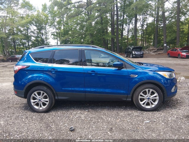 45205604 :رقم المزاد ، 1FMCU0GD1JUC11577 vin ، 2018 Ford Escape Se مزاد بيع