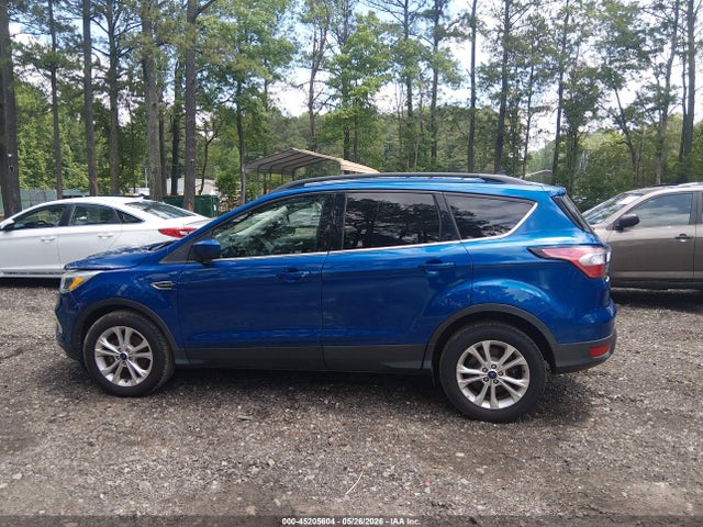 45205604 :رقم المزاد ، 1FMCU0GD1JUC11577 vin ، 2018 Ford Escape Se مزاد بيع