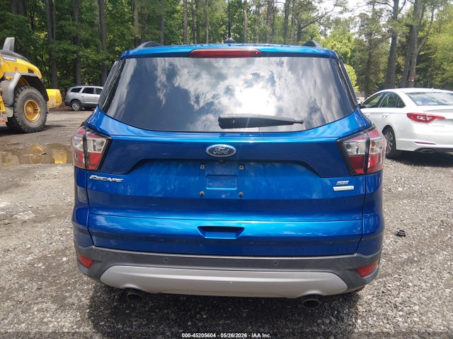 45205604 :رقم المزاد ، 1FMCU0GD1JUC11577 vin ، 2018 Ford Escape Se مزاد بيع