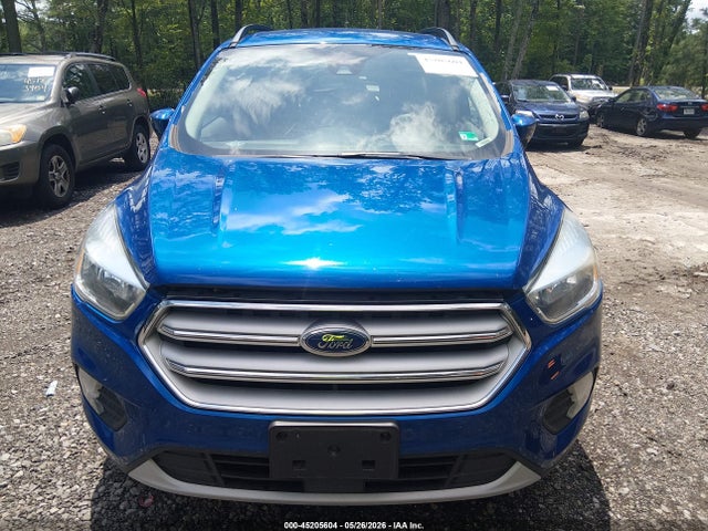 45205604 :رقم المزاد ، 1FMCU0GD1JUC11577 vin ، 2018 Ford Escape Se مزاد بيع