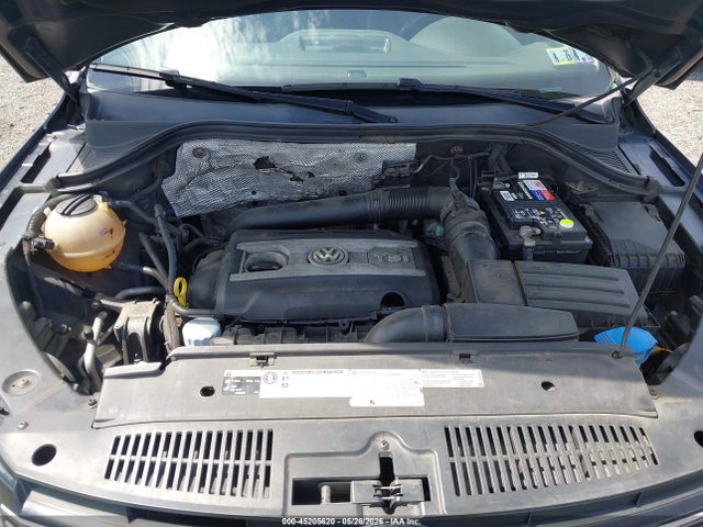 WVGAV7AX9GW551279 Volkswagen TIGUAN S