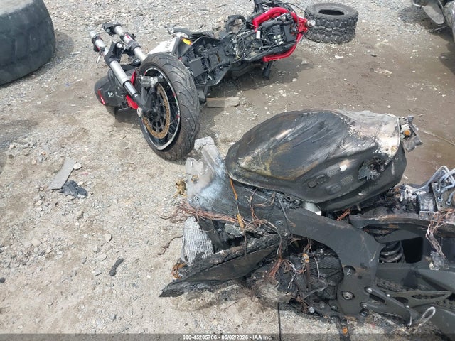 2016 Yamaha Yzfr1s მანქანა იყიდება აუქციონზე, vin: JYARN42E5GA001329, აუქციონის ნომერი: 45205706