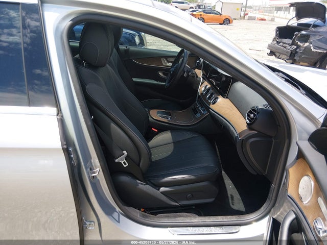 2022 Mercedes-benz E 350 მანქანა იყიდება აუქციონზე, vin: W1KZF8DB9NB069769, აუქციონის ნომერი: 45205730