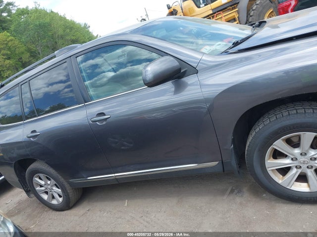 Продажа на аукционе авто 2012 Toyota Highlander Base V6, vin: 5TDBK3EH7CS128532, номер лота: 45205732