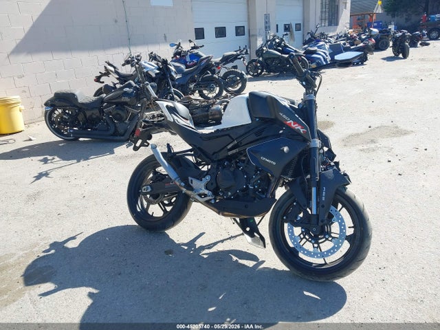 45205740 :رقم المزاد ، LCEPESLB9S6002001 vin ، 2025 Cf Moto 450nk مزاد بيع