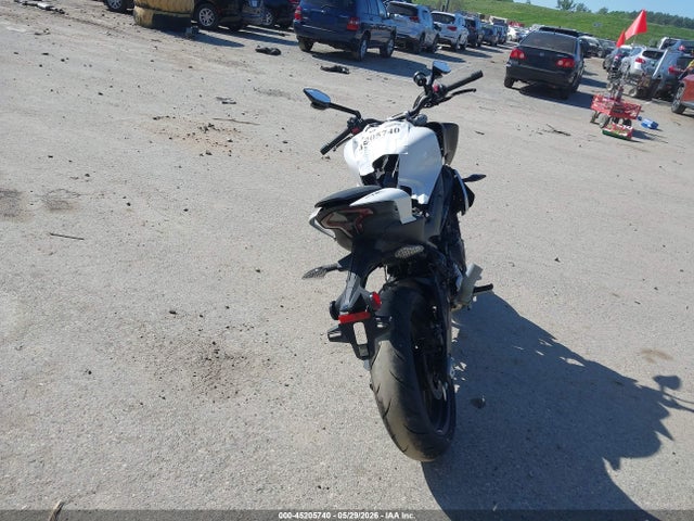 45205740 :رقم المزاد ، LCEPESLB9S6002001 vin ، 2025 Cf Moto 450nk مزاد بيع