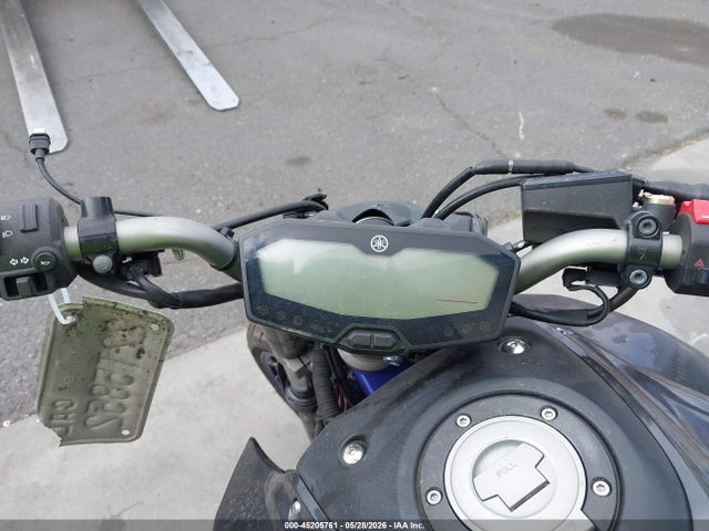 2015 Yamaha Fz07 C მანქანა იყიდება აუქციონზე, vin: JYARM06Y5FA001698, აუქციონის ნომერი: 45205761