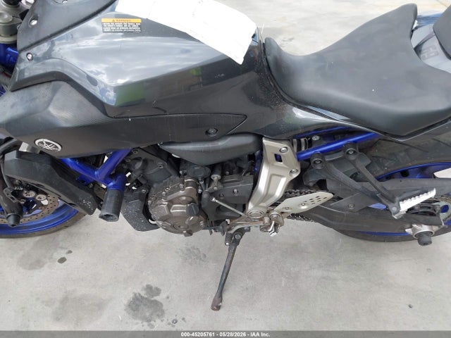 2015 Yamaha Fz07 C მანქანა იყიდება აუქციონზე, vin: JYARM06Y5FA001698, აუქციონის ნომერი: 45205761