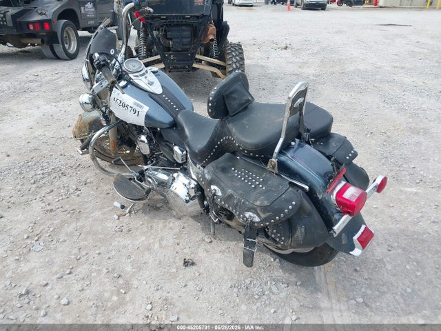Harley-Davidson Flstc Heritage Softail Classic 2015 1HD1BWV10FB019839 Image 3