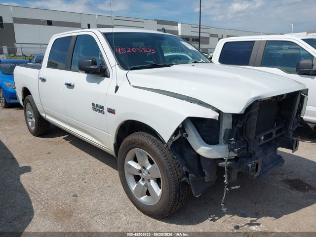45205823 :رقم المزاد ، 3C6RR7LTXGG174957 vin ، 2016 Ram 1500 Big Horn مزاد بيع