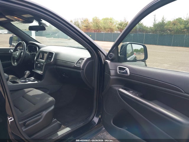 45205837 :رقم المزاد ، 1C4RJEAG5JC455214 vin ، 2018 Jeep Grand Cherokee Laredo E 4x2 مزاد بيع