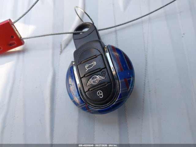 45205849 :رقم المزاد ، WMWXU3C5XF2B55857 vin ، 2015 Mini Hardtop Cooper S مزاد بيع