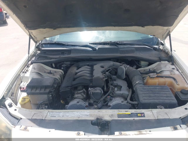 45205924 :رقم المزاد ، 2D4FV48V45H567952 vin ، 2005 Dodge Magnum Se مزاد بيع